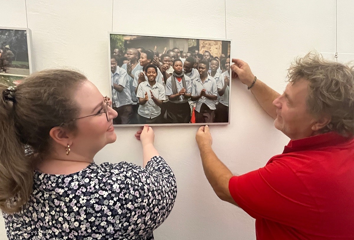 Ausstellung von Guido Kettner entfhrt auf alle Kontinente