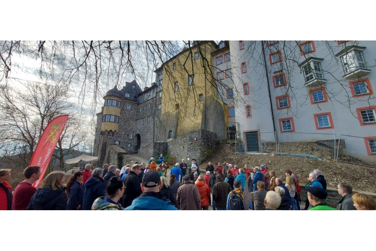 "Verborgene Schtze": Erfolgreicher Auftakt auf der Freusburg in Kirchen