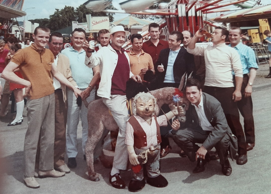 "Wie et frher wor": Vatertag auf der Pfingstkirmes in Heddesdorf