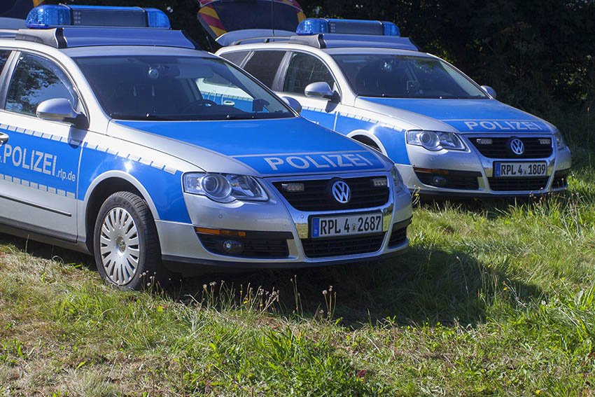 Unfallflucht auf der Landesstrae 266 bei Linkenbach - Polizei sucht Zeugen