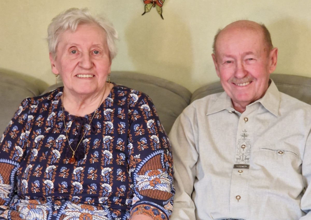 Pracht: Eheleute Friedhelm und Helga Krger feiern ihre Diamant-Hochzeit