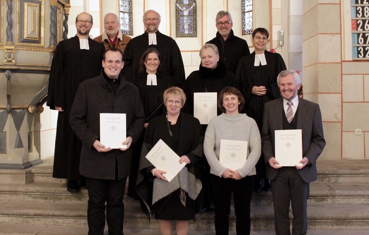 Gottesdienste leiten und gestalten: Prpstin Bertram-Schfer beauftragt neue Prdikanten