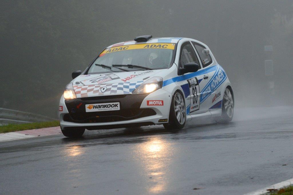 Erschwerte Rennbedingungen beim Saisonfinale auf dem Nrgburgring Foto: by Jogi  