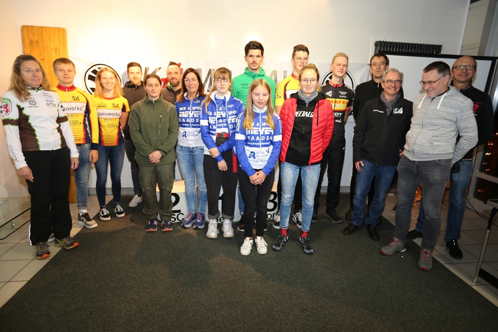 Radsport: Siegerehrung des Drei-Berge-Cups 2019