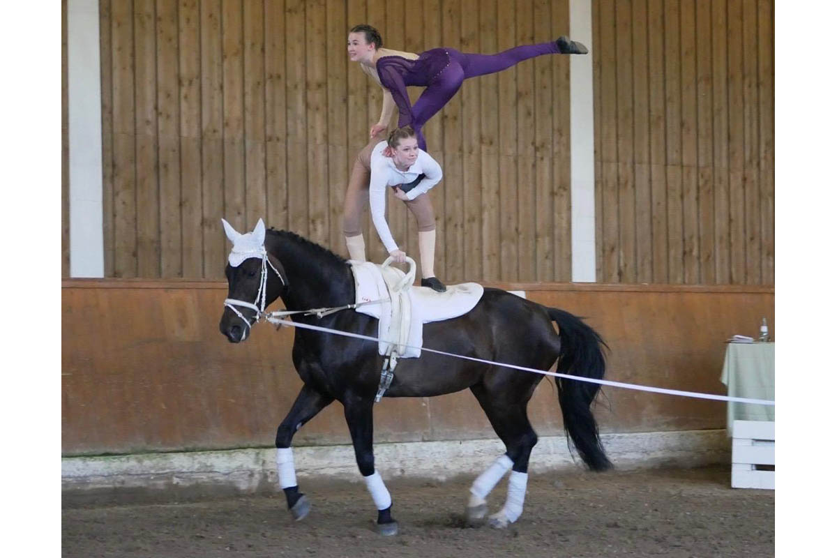 Das Junior-Doppel, Maja Assenmacher und Maria Hof, starten bei der Deutschen Jugendmeisterschaft 2024 in Sachsen-Anhalt. Foto: RV Kurtscheid/Julia Jger.