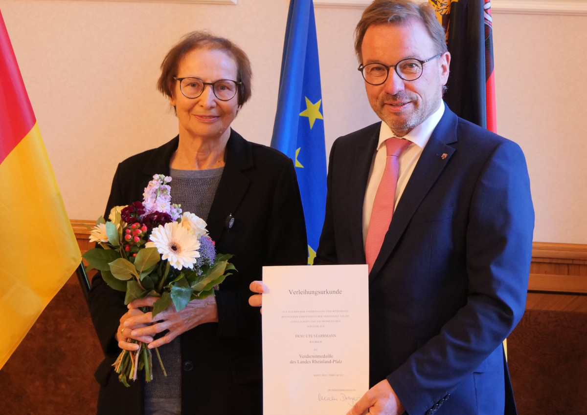 Ute Starrmann (links) und Prsident Wolfgang Treis. (Foto: SGD Nord)