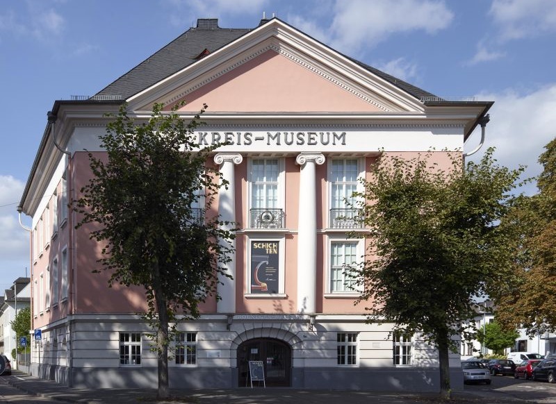 ffentliche Fhrung im Roentgen-Museum mit Museumsdirektorin Jennifer Stein