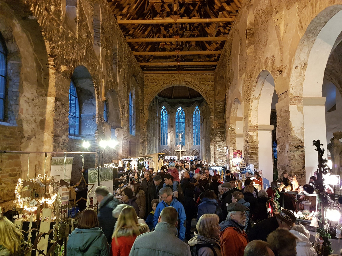 Weihnachtliches Ambiente am zweiten Adventswochenende in die Abtei Rommersdorf