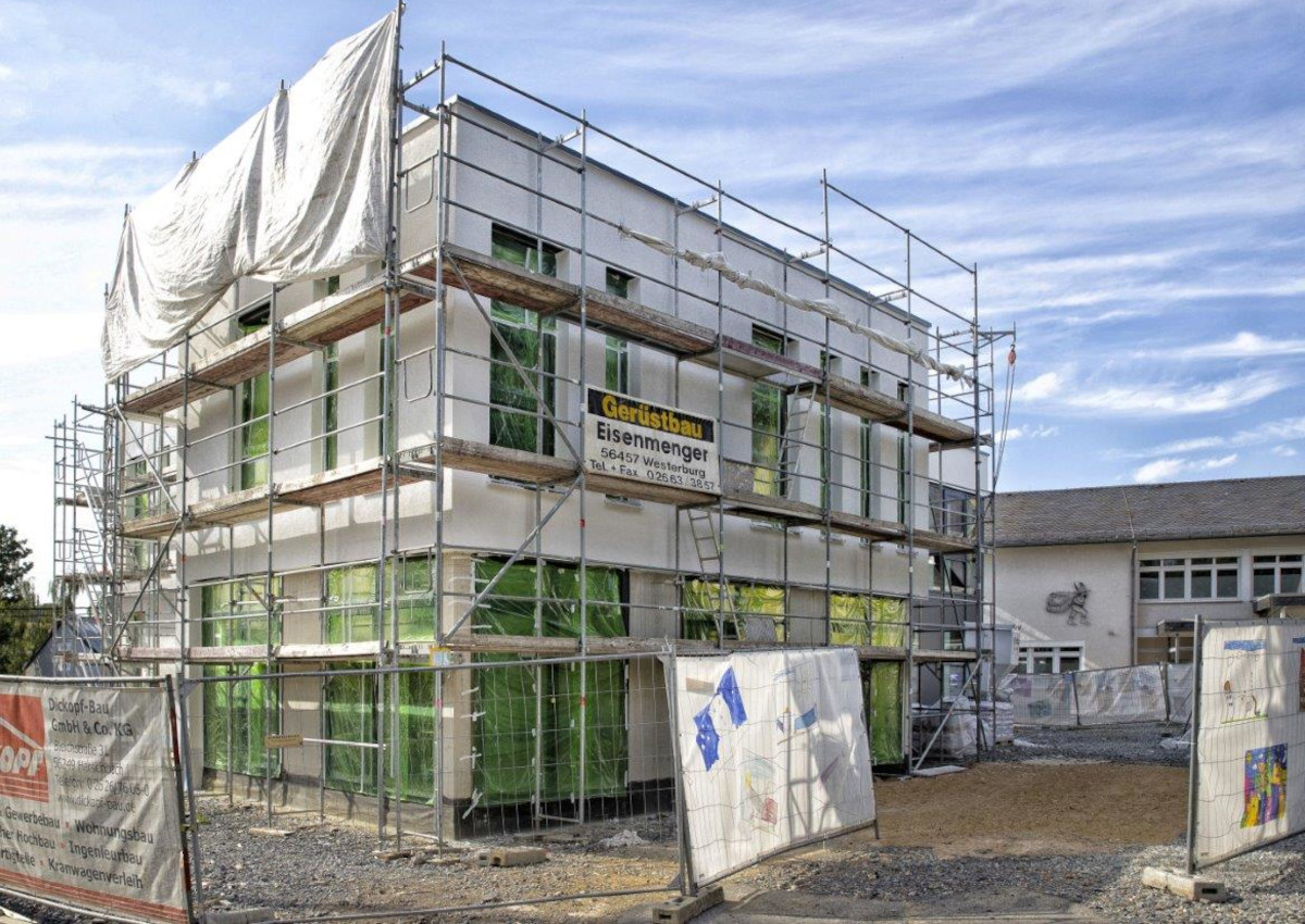 Frs Lernen und Spielen: Robacher Grundschule wird erweitert und bekommt Spielplatz