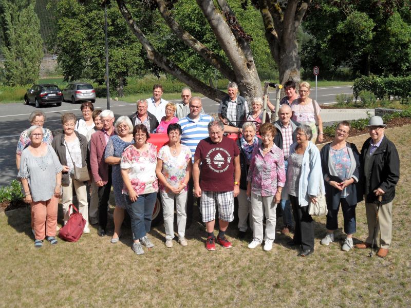 Chorgemeinschaft und DRK-Senioren Stammtisch an der Mosel unterwegs