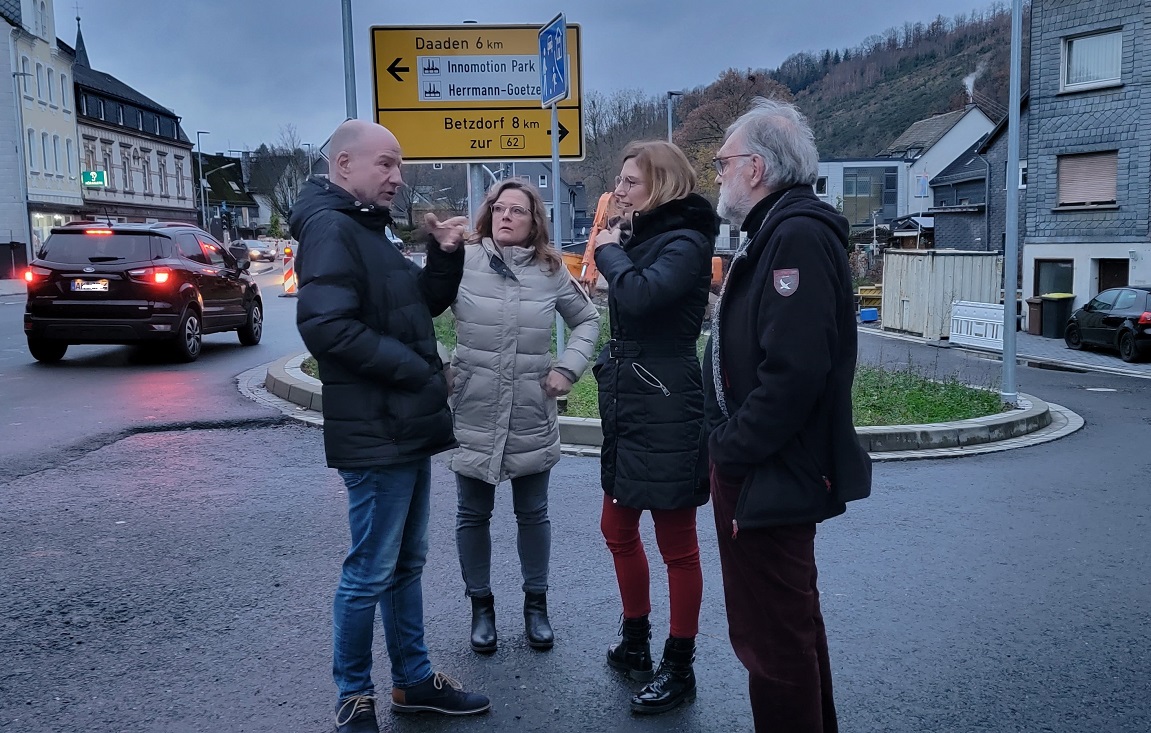 SPD-Landtagsabgeordnete Sabine Btzing-Lichtenthler auf "Halbzeit-Tour"