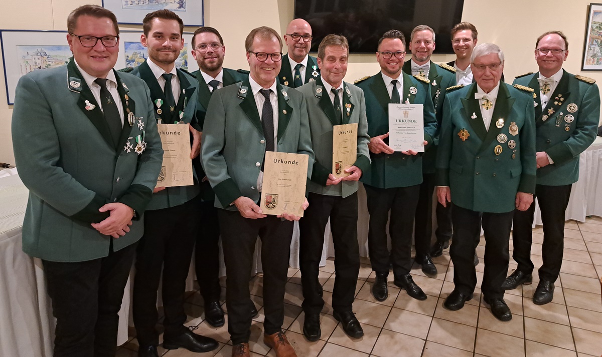 Zahlreiche Ehrungen beim Patronatsfest der St. Hubertus Schtzenbruderschaft Robach/Wied