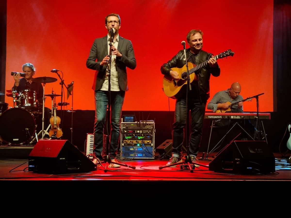 Auf der Bhne in ihrem Element waren (von links): Ingo Kaiser, Guido Reuter, Michael Frank und Sebastian Fritzlar. (Foto: vh) 