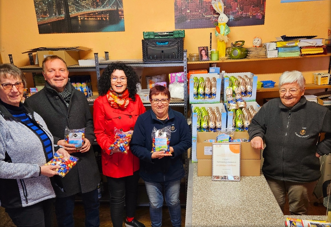 Farbenfrohe Osterberraschung: Schokoladeneier fr die Tafel Puderbach-Dierdorf