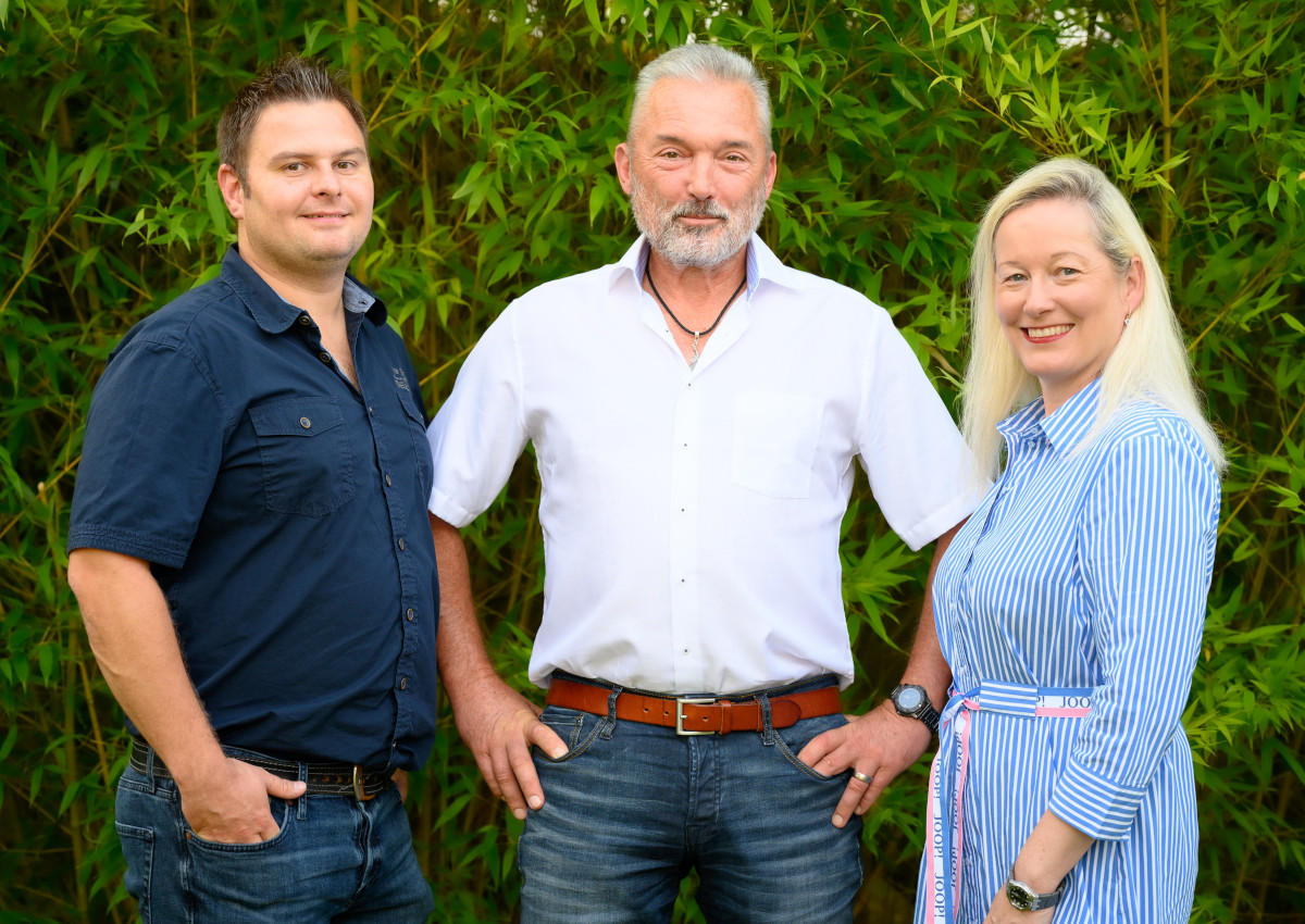 Ralf Urban (Mitte) mit Dennis Savas und Beatrix Schneider. (Foto: CDU Selters)