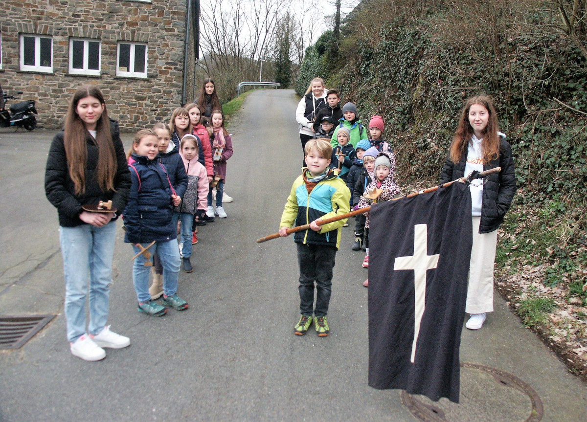 Osterklappern in Selbach. Foto: Bernhard Theis 