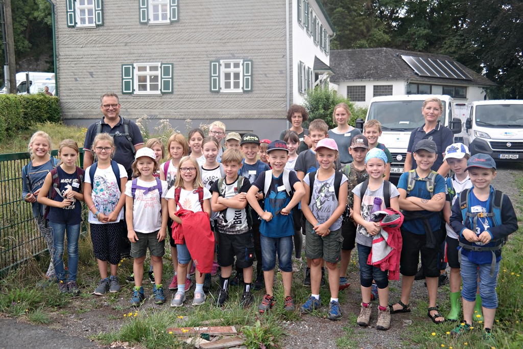 Sieg-Piraten auf Erkundungstour durch Wissen