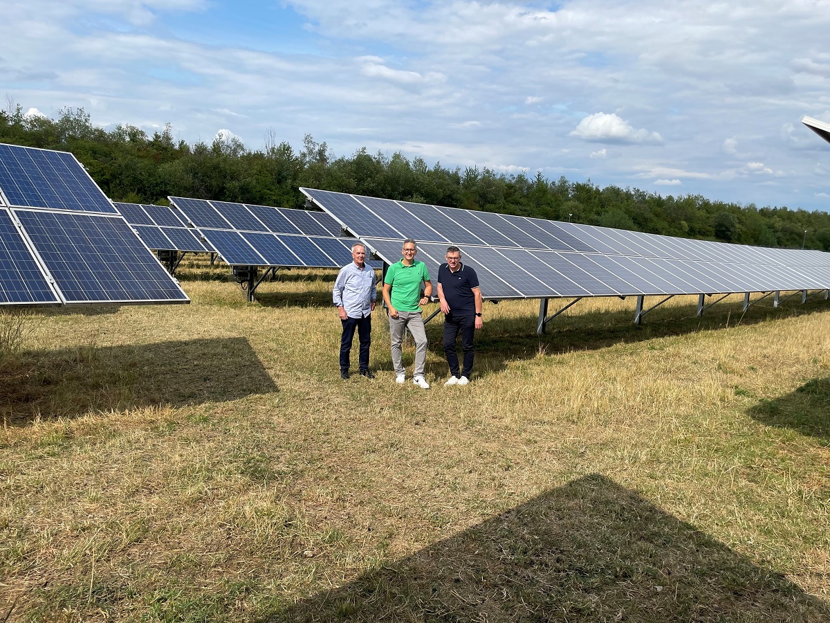 Sonne strahlt fr Grgeshausen: Solarpark feiert 10-jhriges Bestehen