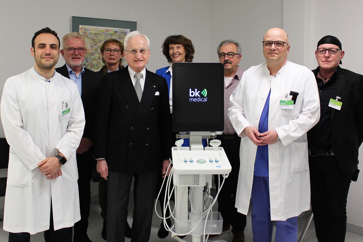 Die urologische Abteilung des Diakonie Klinikums freut sich ber ein neues, hochmodernes Ultraschallgert. (Foto: privat)