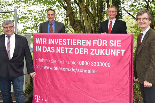 Spatenstich in Linz - Telekom beginnt mit Netzausbau 