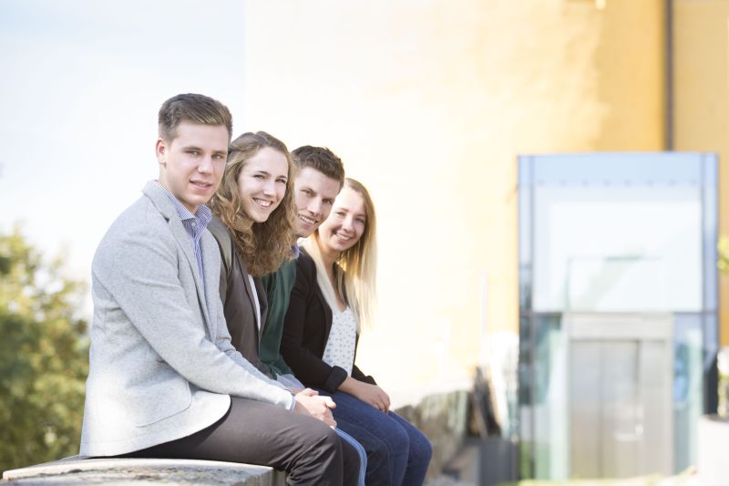 Studenten an der ADG Business School. Foto: ADG Business School Montabaur