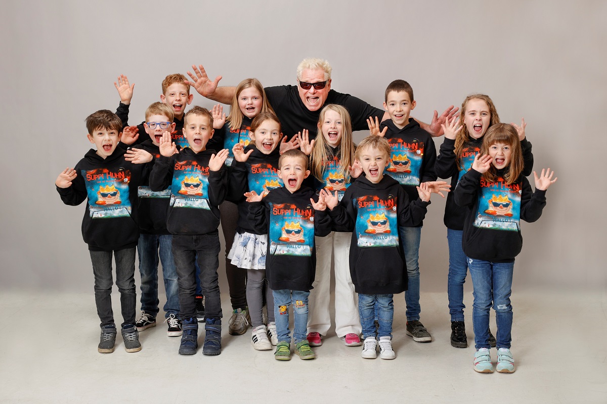 "Das wird ein Fest": Suppi Huhn singt bei Kinderkirchentag in Gemnden