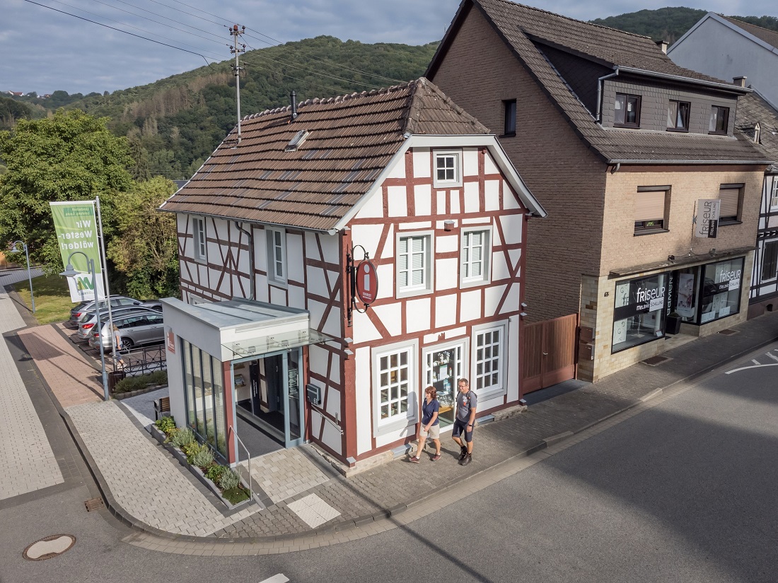 Das 250 Jahre alte Gebude wurde aufgewertet und erstrahlt in neuem Glanz. (Fotos: Andreas Pacek)