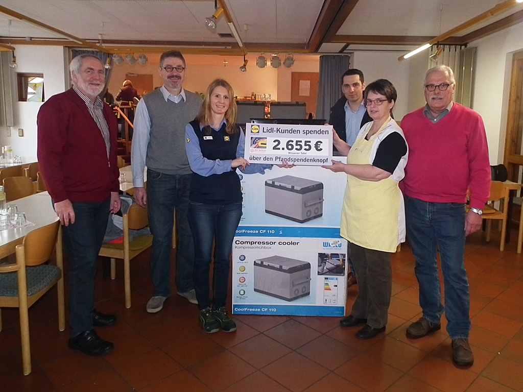 Lidl-Kunden spenden fr Wissener Tafel