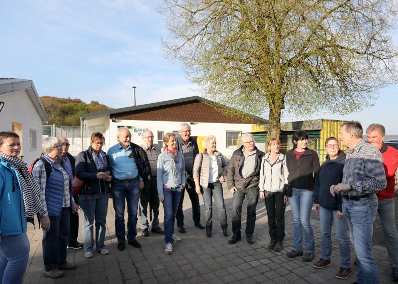 Freie Whler und Grne Stadtratsfraktionen besuchen gemeinsam das Tierheim Ludwigshof. Fotos: privat