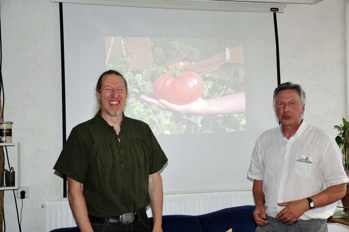 Tomaten standen im Vordergrund: Manfred Durben referierte im Unikum Altenkirchen