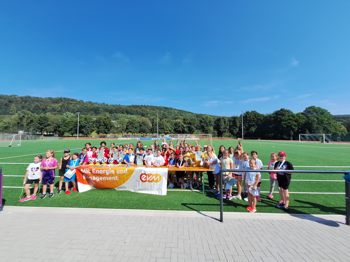 Triumphaler "Tag des Mdchenfuballs" in Westerburg begeistert Region