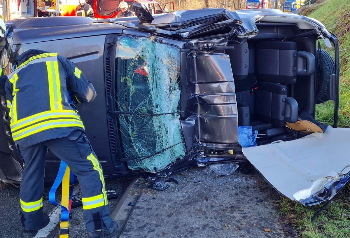 Verkehrsunfall mit einer verletzten Person auf der B62 bei Nisterbrck