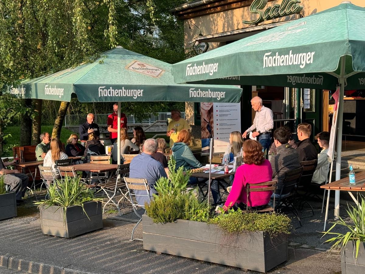 Es fand ein interessierter Austausch statt. (Foto: VG Altenkirchen)