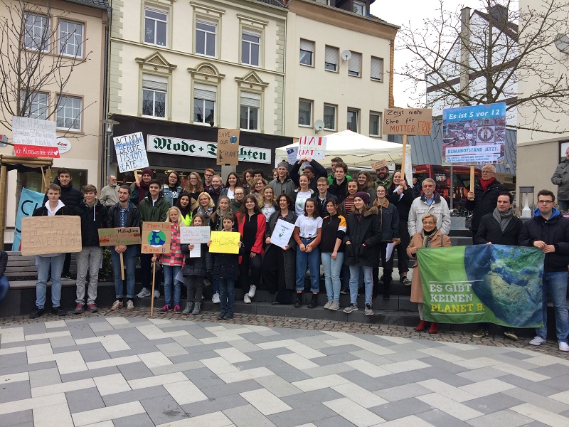 Bei der ersten Mahnwache von WWGoesGreen (Foto: WWGoesGreen)