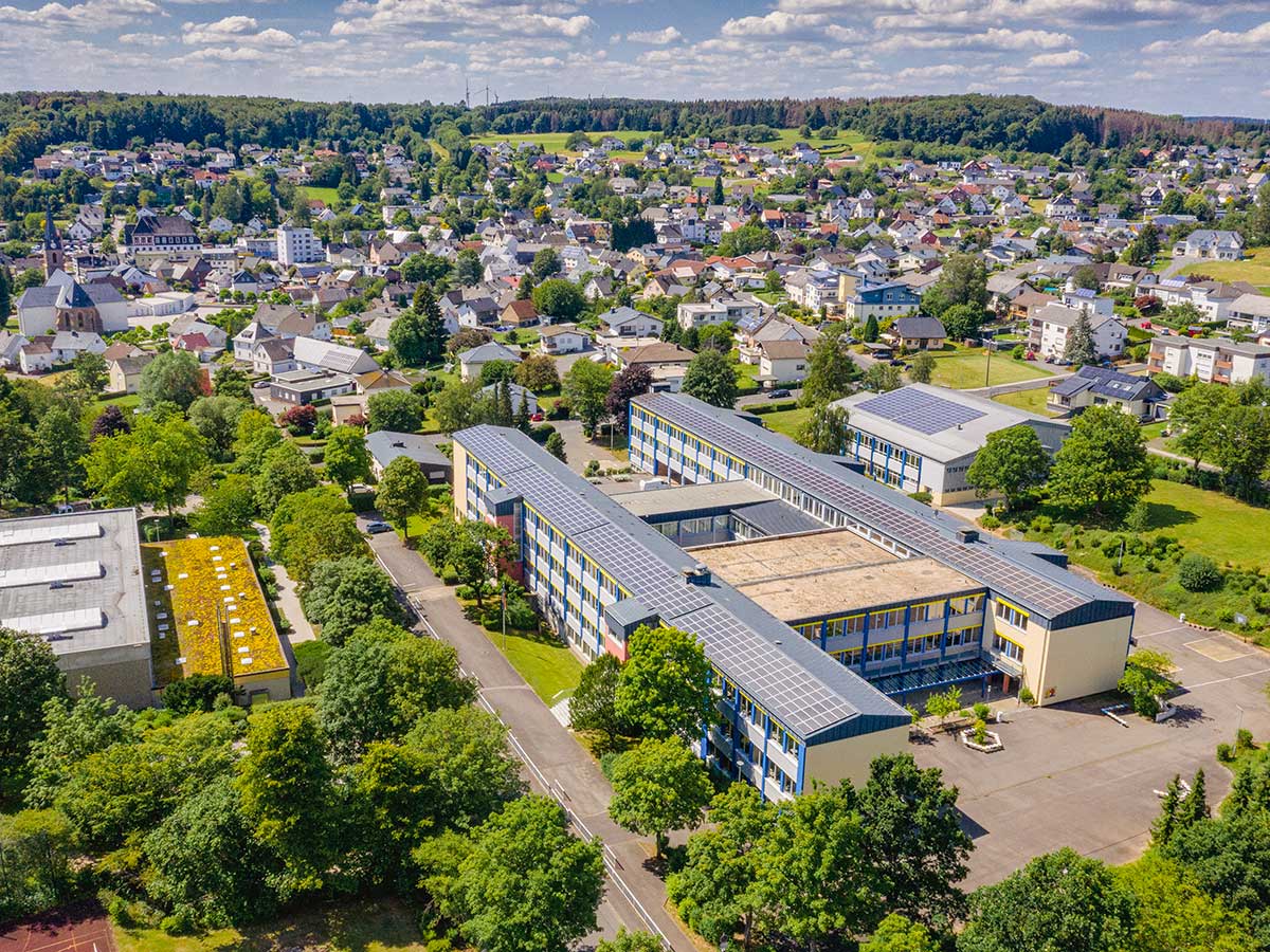 Luftaufnahme der Realschule Plus Rennerod. (Foto: Roeder-Moldenhauer)