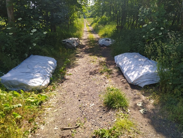 Mehrfach wurde im unteren Westerwald wie hier bei Ruppach-Goldhausen illegal asbesthaltiger Mll entsorgt. (Foto: Kreisverwaltung / Karsten Kaiser)