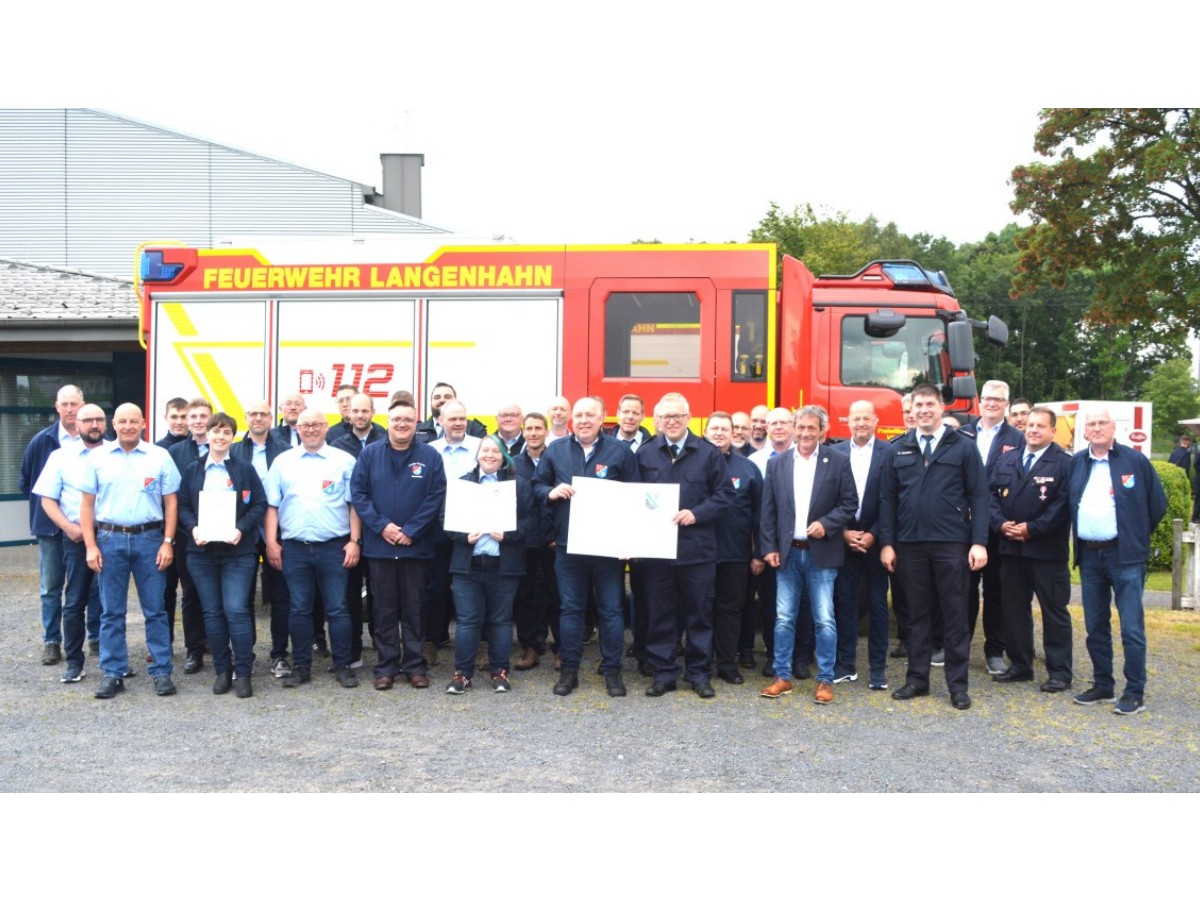 100 Jahre Einsatz der Freiwilligen Feuerwehr Langenhahn wird entsprechenend gefeiert (Fotos: Wolfgang Rabsch)