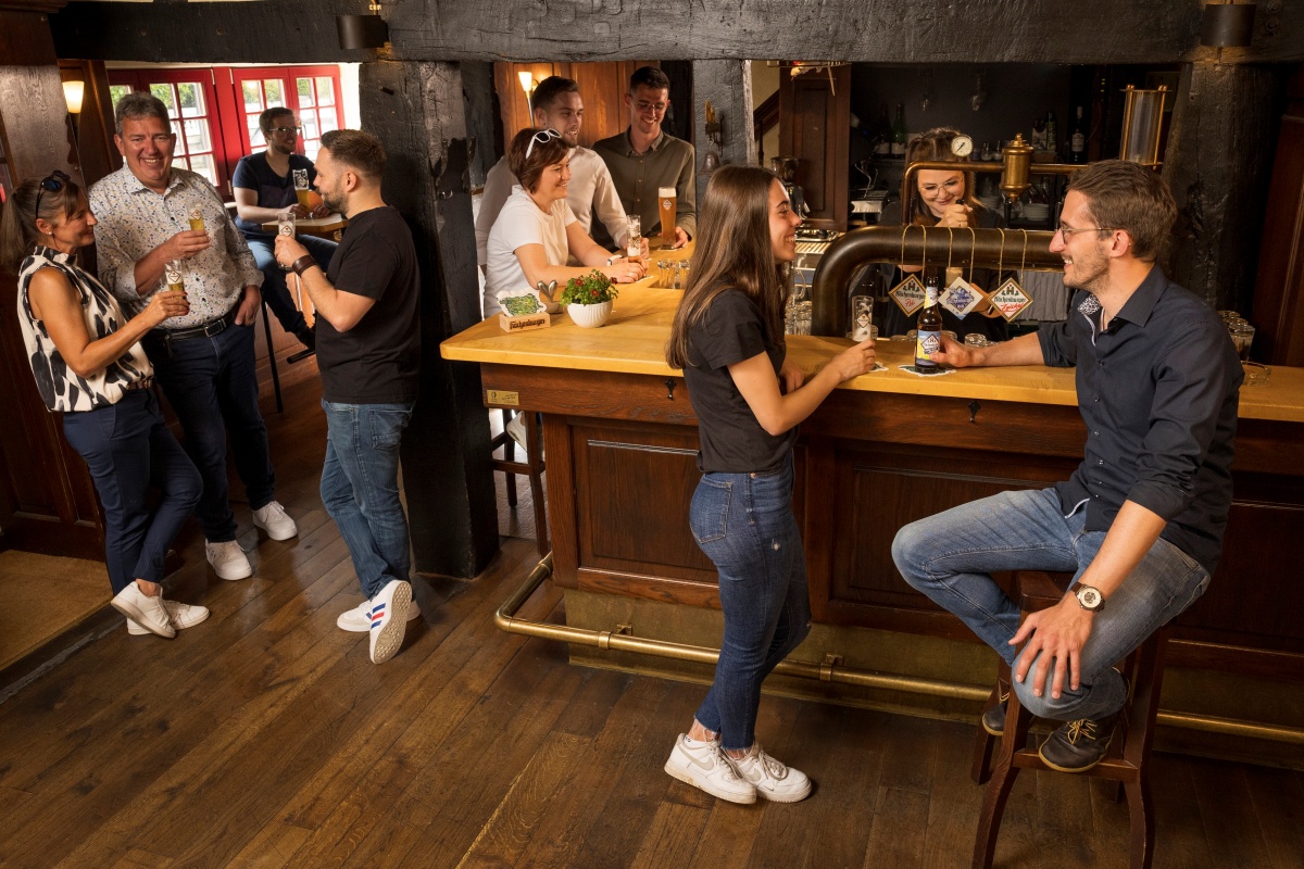 Als Dankeschn fr die jahrelange Zusammenarbeit: Westerwald-Brauerei ldt alle ehemalige Gastronomen ein