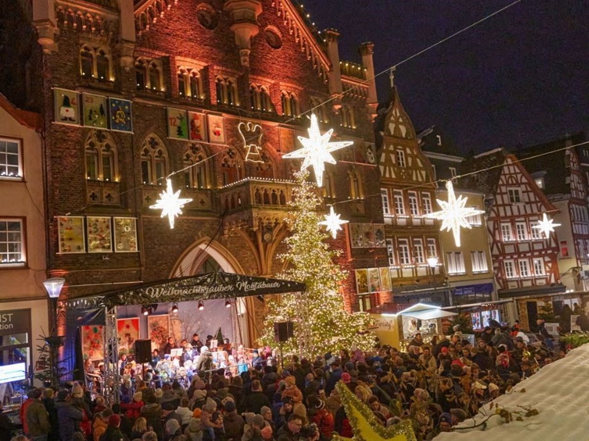 Der Weihnachtszauber in Montabaur bietet den Besuchern ein abwechslungsreiches Programm, bei dem fr jeden was dabei ist. (Foto: Veranstalter)