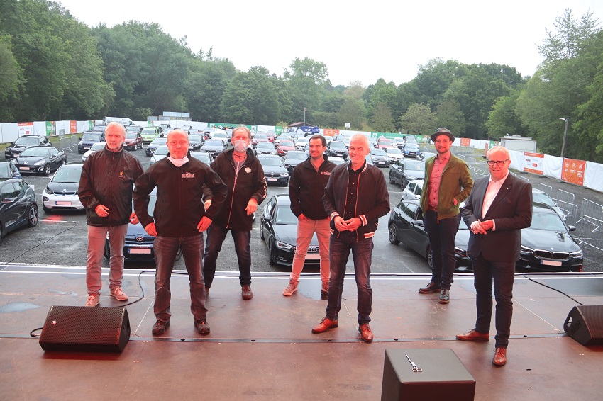 Wller Autokino am ersten Wochenende schon gut besucht