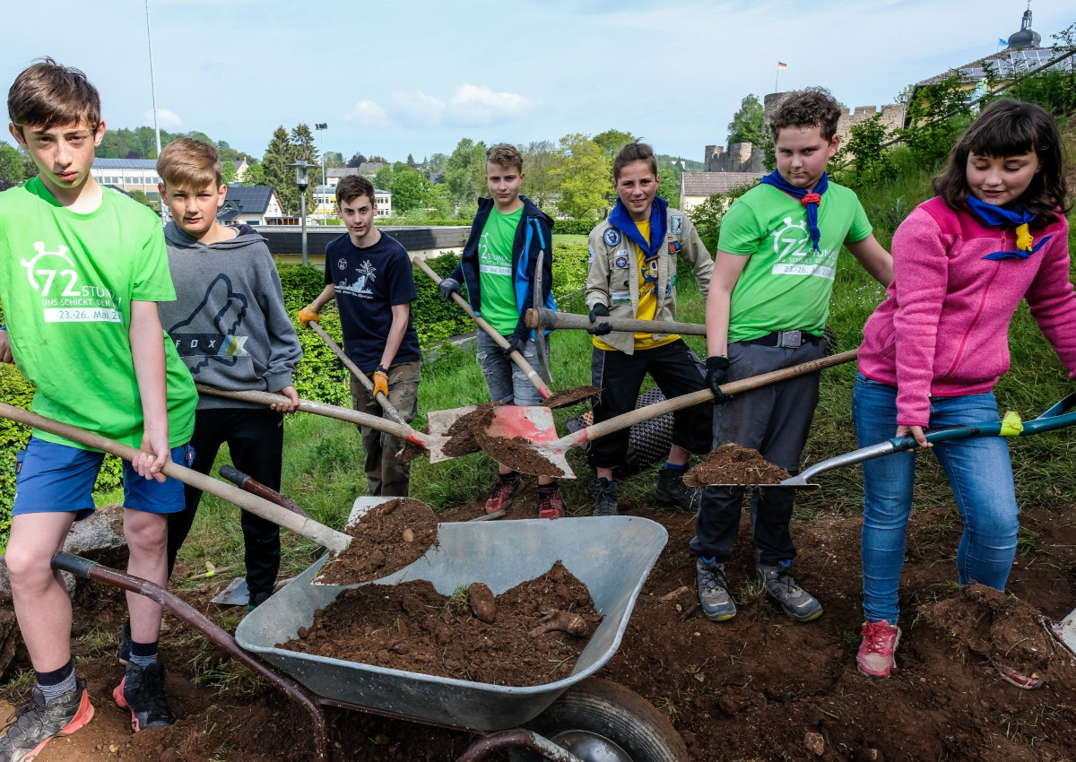 Vom 18. bis 21. April machen tausende Jugendgruppen mit etwa 100.000 Beteiligten in 72-Stunden die Welt ein Stck besser. (Foto: BDKJ-Bundesstelle, Henning Schoon)