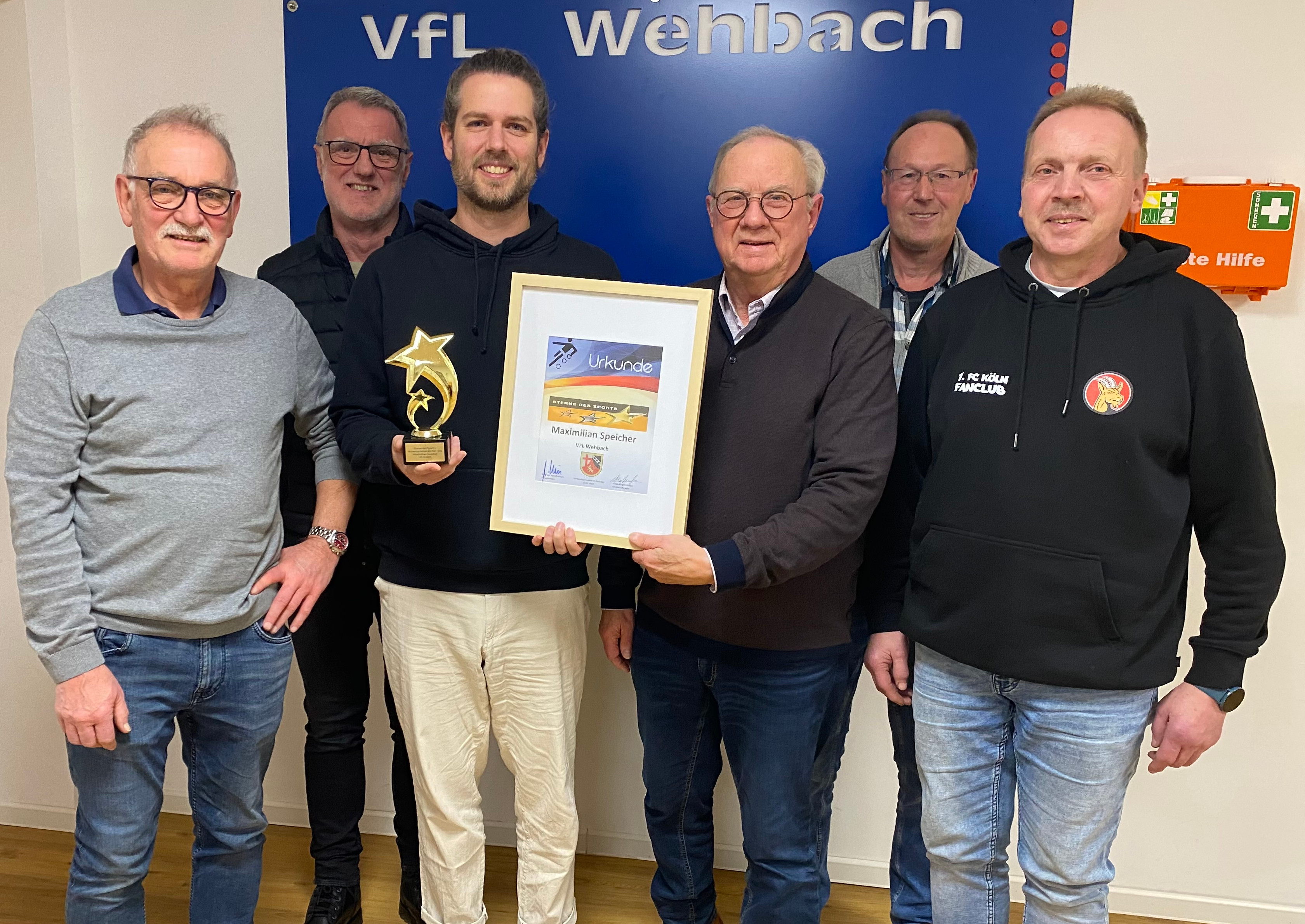 Michael Speicher Abt: Ringtennis, Harald Wschenbach VFL Geschftsfhrer, Maximilian Speicher Ringtennis Weltmeister, Klaus-Jrgen Griese Sportbeauftragter VG-Kirchen-Sieg, Bertram Morgenschwei VFL Kassierer, Torsten Schmidt 1.Vorsitzender VFL Wehbach (Foto: Verein)