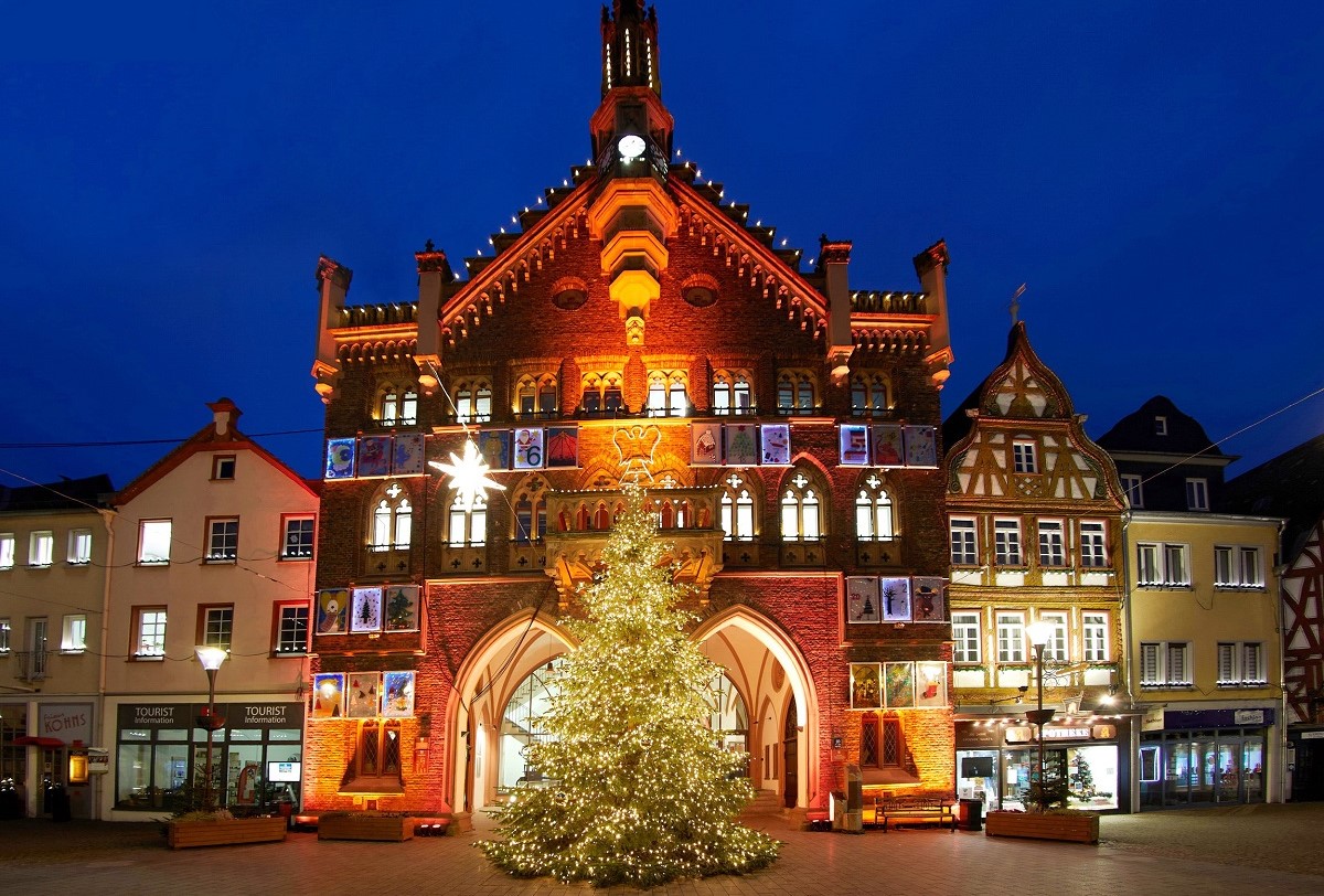 "Klein, aber fein" - Montabaur leuchtet im Weihnachtszauber