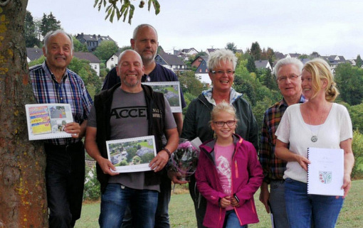 Die erfolgreichen Teilnehmer des Fotowettbewerbs. (Foto: Dorfgemeinschaft Katzwinkel-Elkhausen)