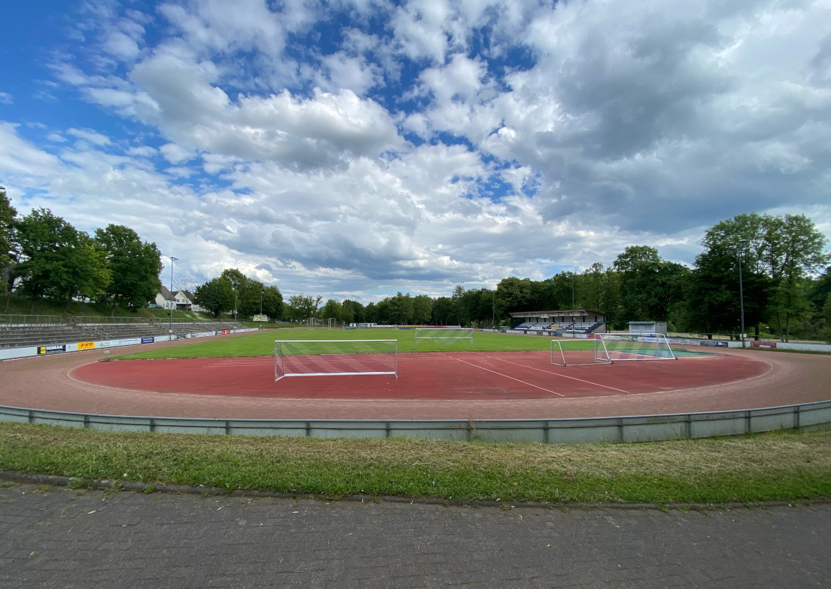 Kunstrasen-Spielfeld im Wissener Stadion: "Gemeinsam auf den Weg machen"