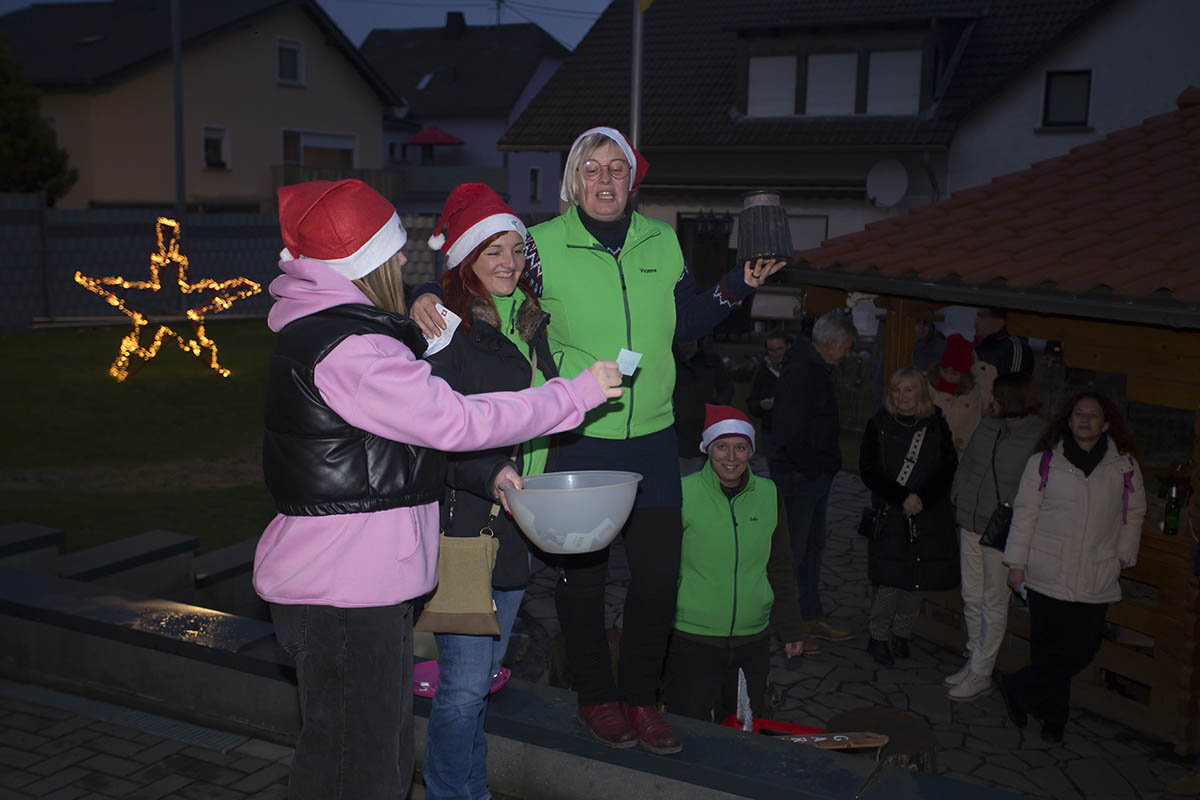 Kreative Blattlaus in Gromaischeid mit festlicher Adventsausstellung 