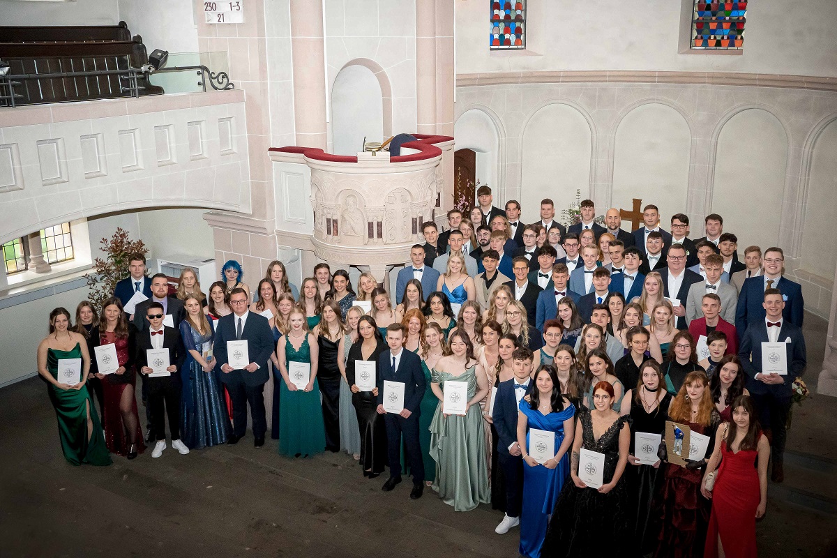 93 Abiturienten des Martin-Butzer-Gymnasiums feierlich verabschiedet