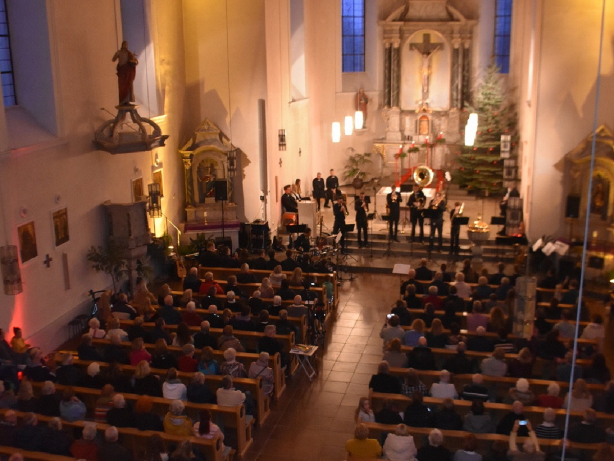 Unvergessen: Musikalische Vielfalt beim Adventskonzert des MFZ Irlich