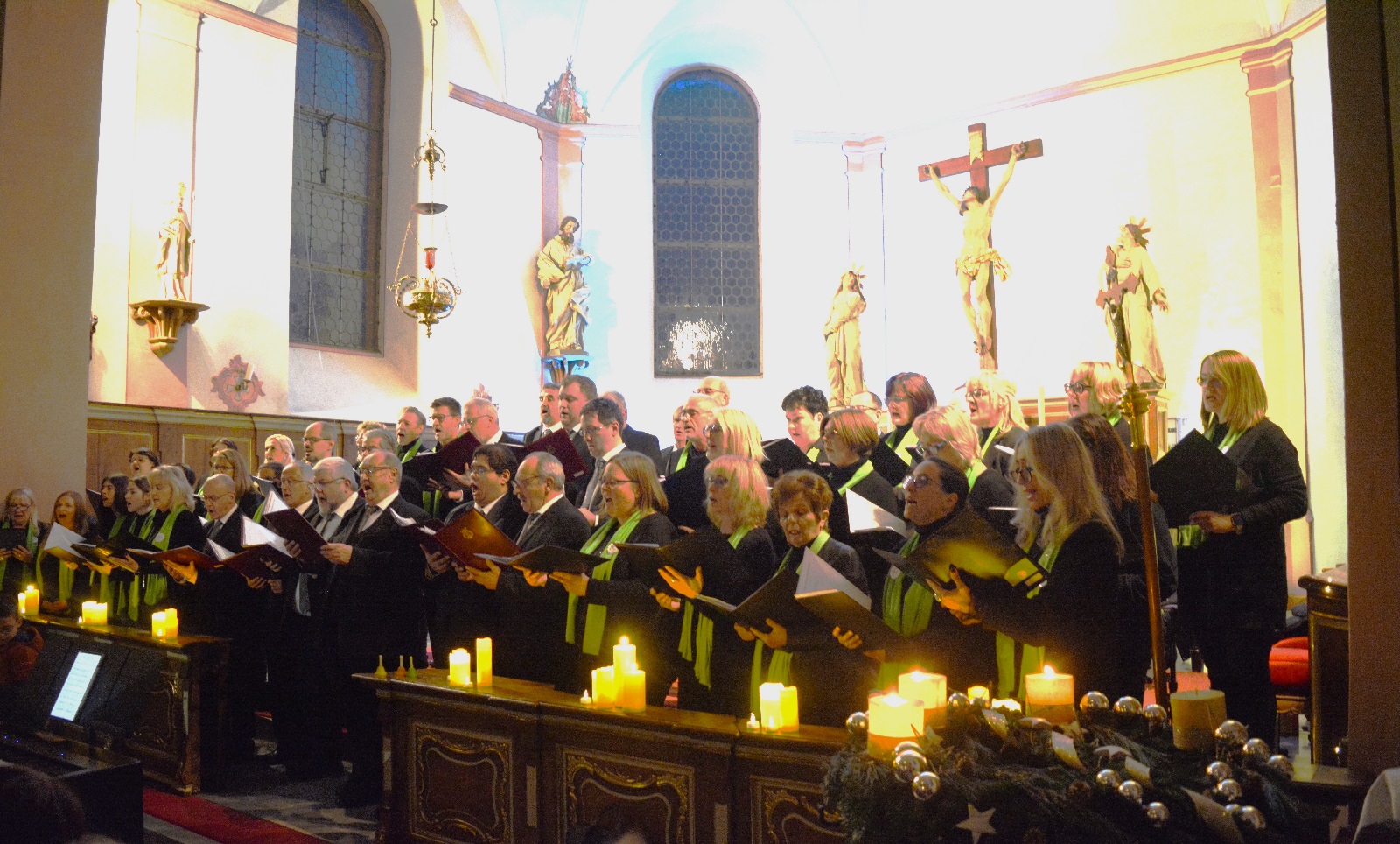 Bezauberndes vorweihnachtliches Advents-Konzert in Herschbach