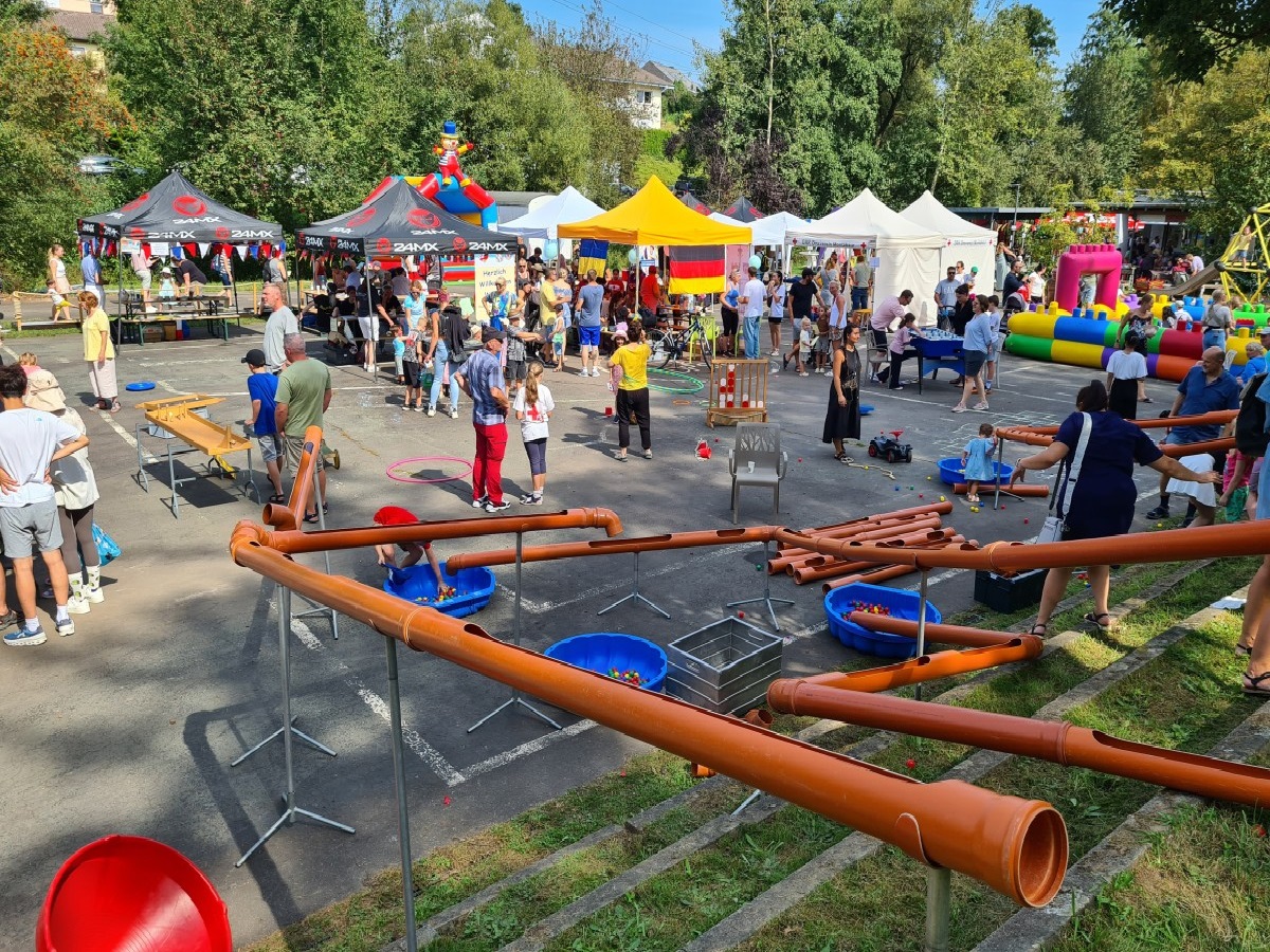 Sonnenschein und strahlende Kinderaugen: Familientag am Quendelberg in Montabaur